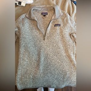 Patagonia quarter zip size medium women’s